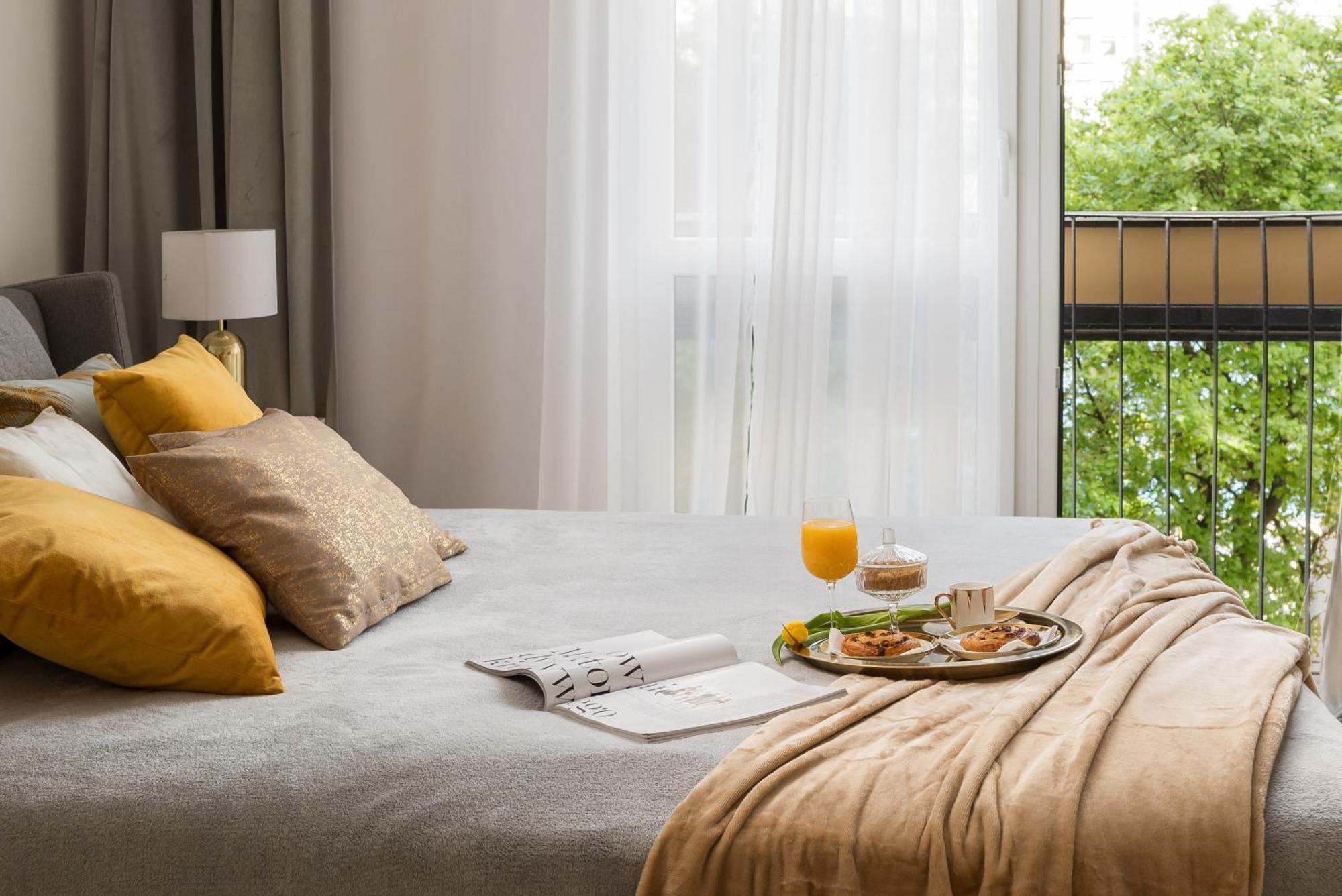 Gold Premium Central Suite 950 M To Central Station Parking Varşova Dış mekan fotoğraf